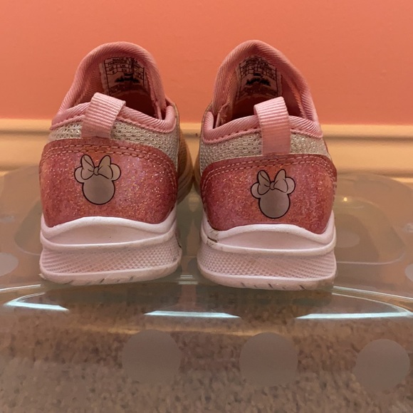 Minnie Mouse Light Up Sneakers (Disney) - Picture 4 of 5